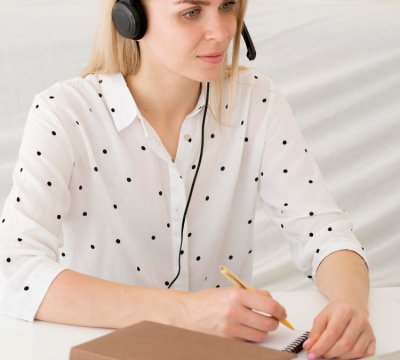 Practicar listening de APTIS con material de Cambridge (1ª parte)